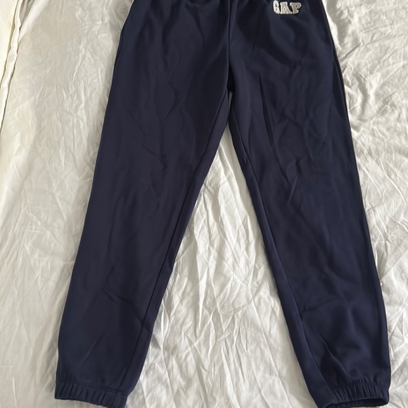 Men’s Gap Jogger’s - Picture 2 of 2